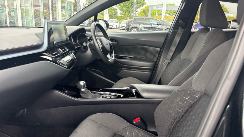Toyota C-HR 1.8 Hybrid Design 5dr CVT Hybrid Hatchback